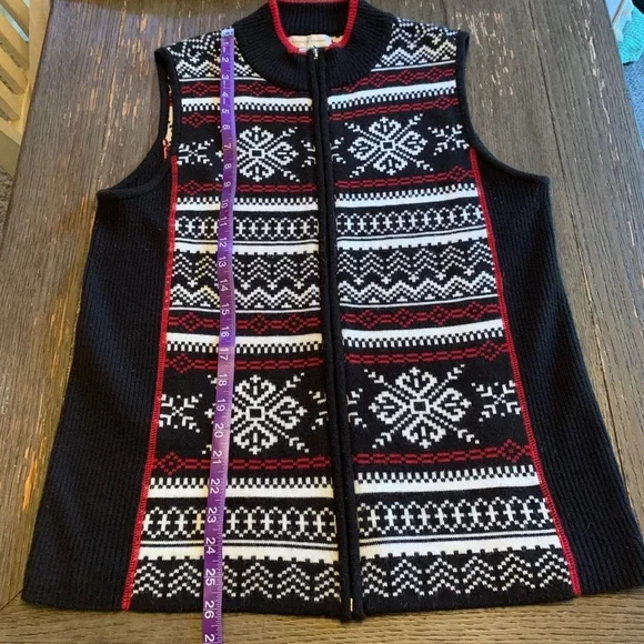Christopher & Banks Red and Black Knit Sweater Vest Size L - Picture 3 of 6
